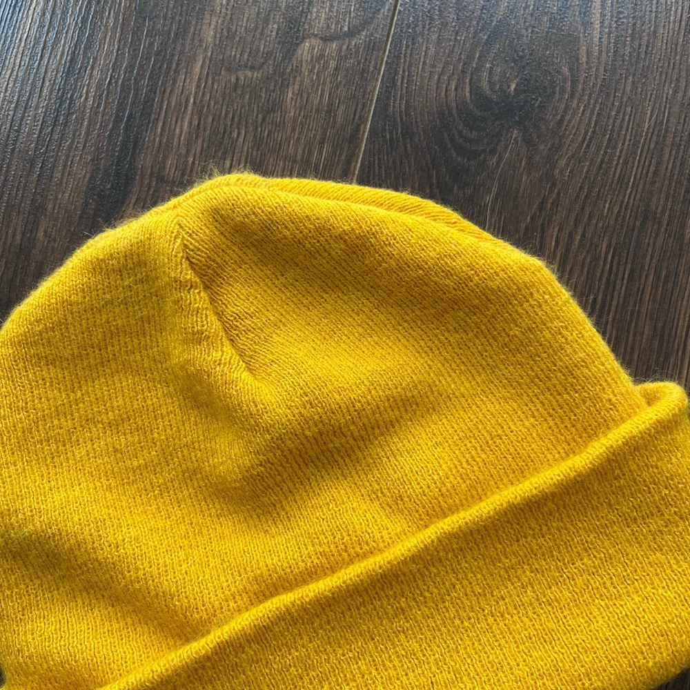 Knit Yellow Toque, Unisex - Picture 3 of 3